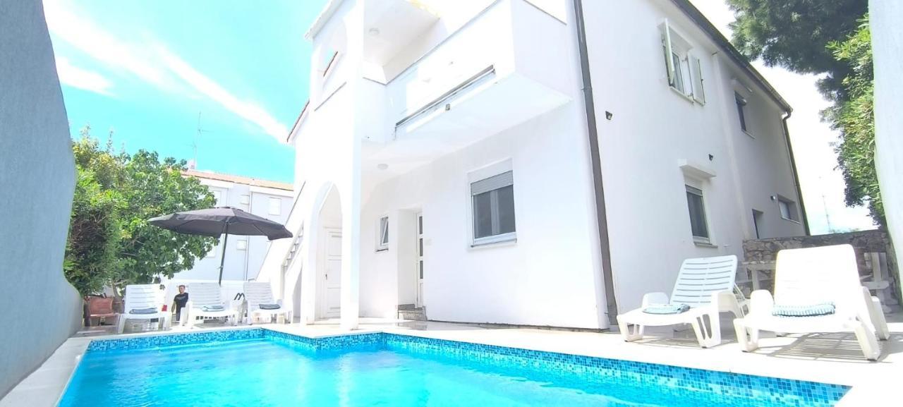 Kiara House With Private Pool