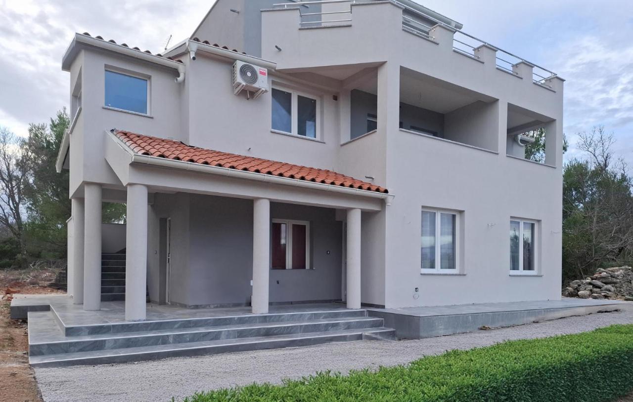 Awesome Apartment In Pridraga With Wifi