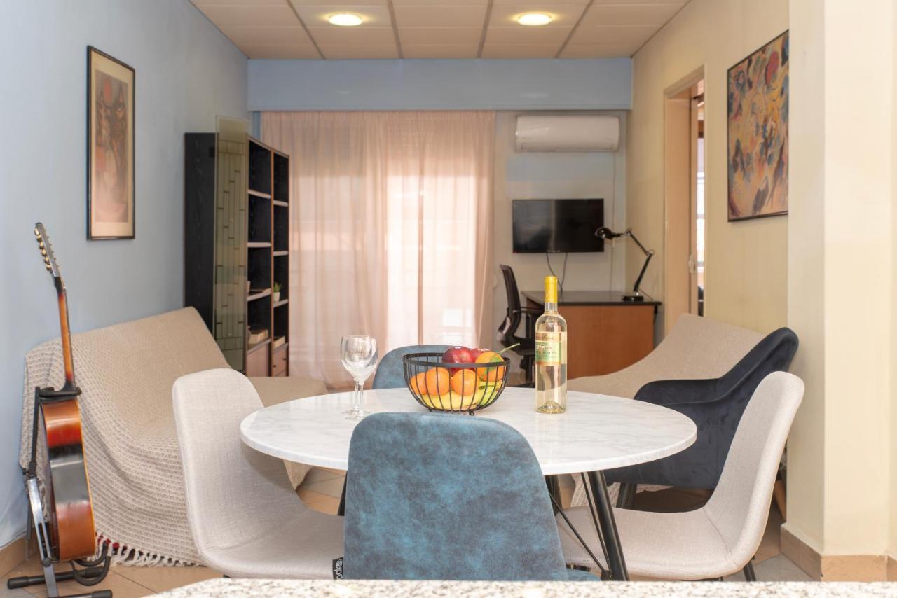 Piraeus Pasalimani X6 Near Metro