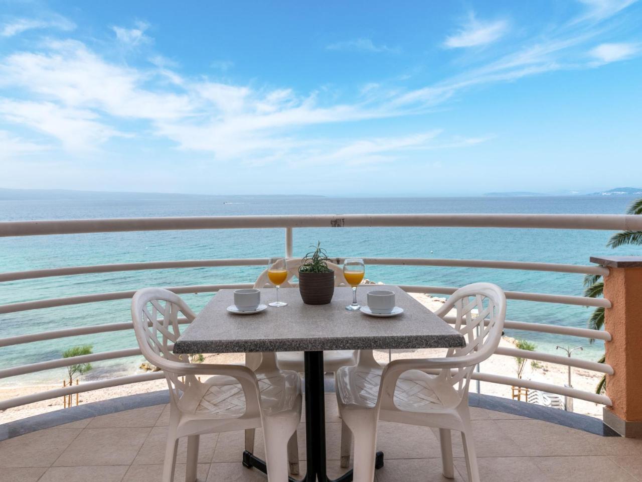 Studio Studio 16 by Interhome