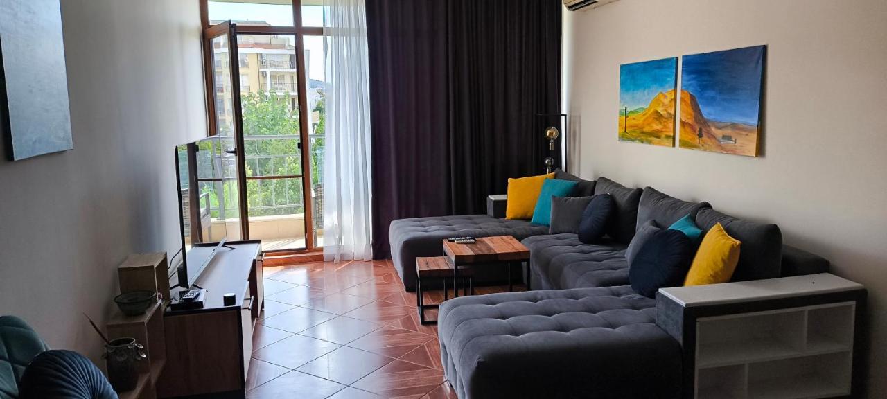 Sun Wave Apartment Near The Sea