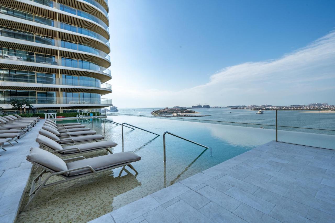 Homes Beyond I Stunning Oceanfront 2 Br Apartment