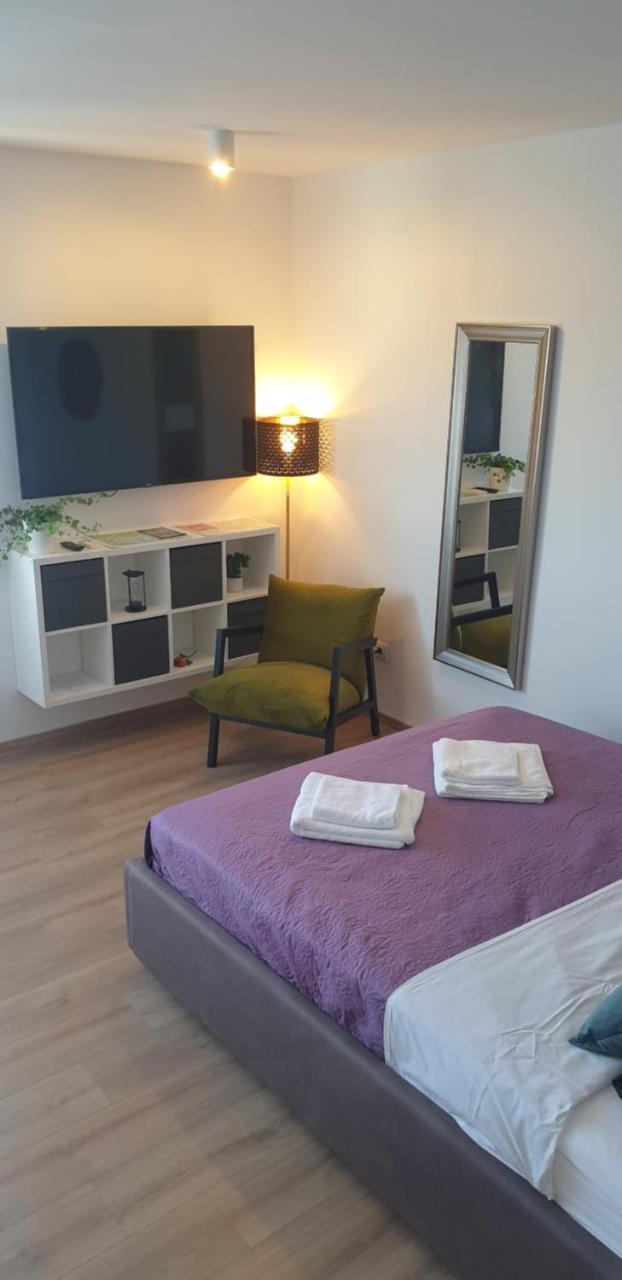 Studio Apartment Hana