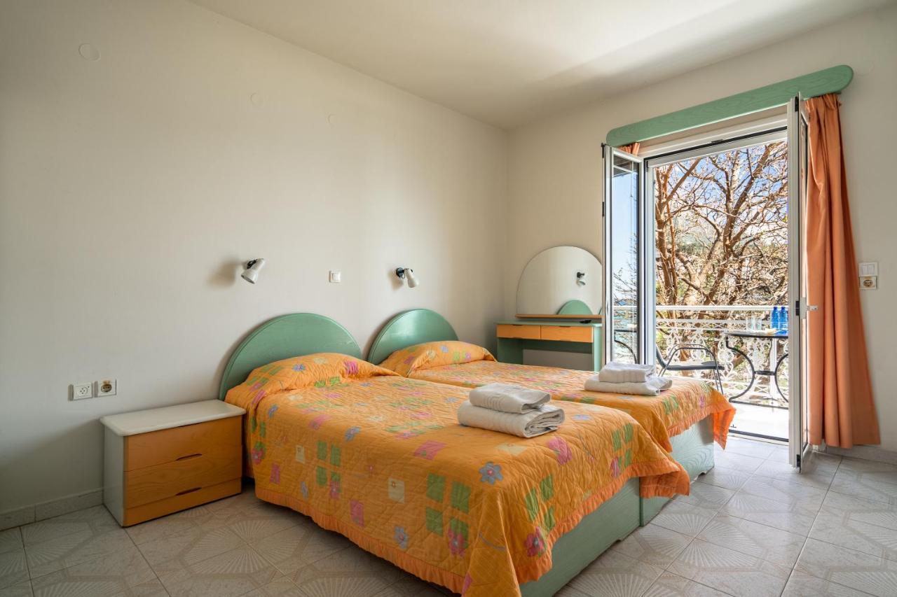 Angela Partial Sea View 8