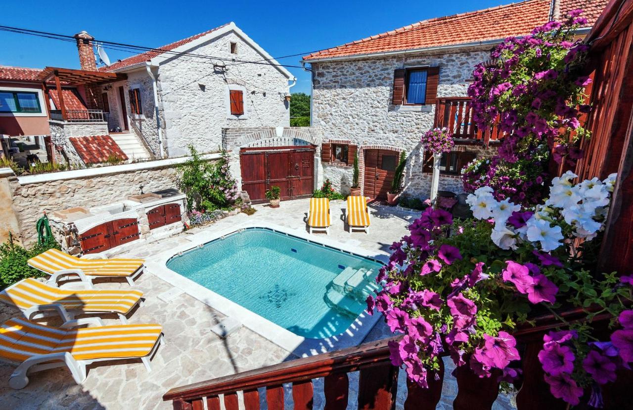 Studio Romantica In Zadar Mit Gemeinsamem Pool