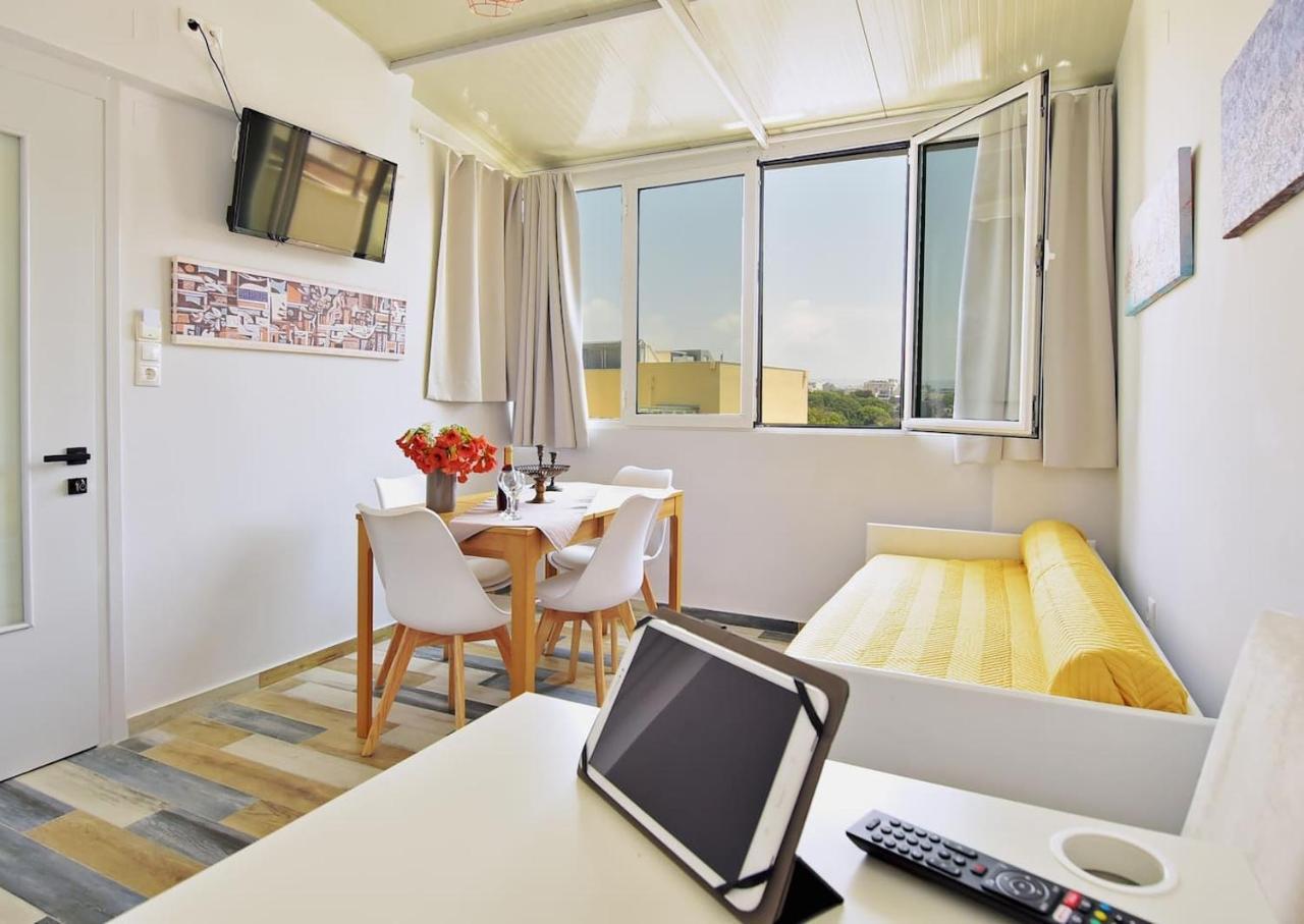 Museum Loft Apartment, With City View.