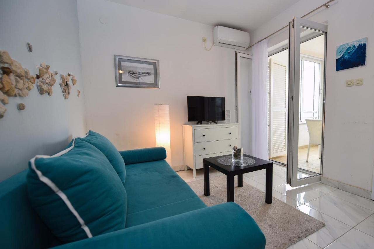 Blue Apartment On The Beach