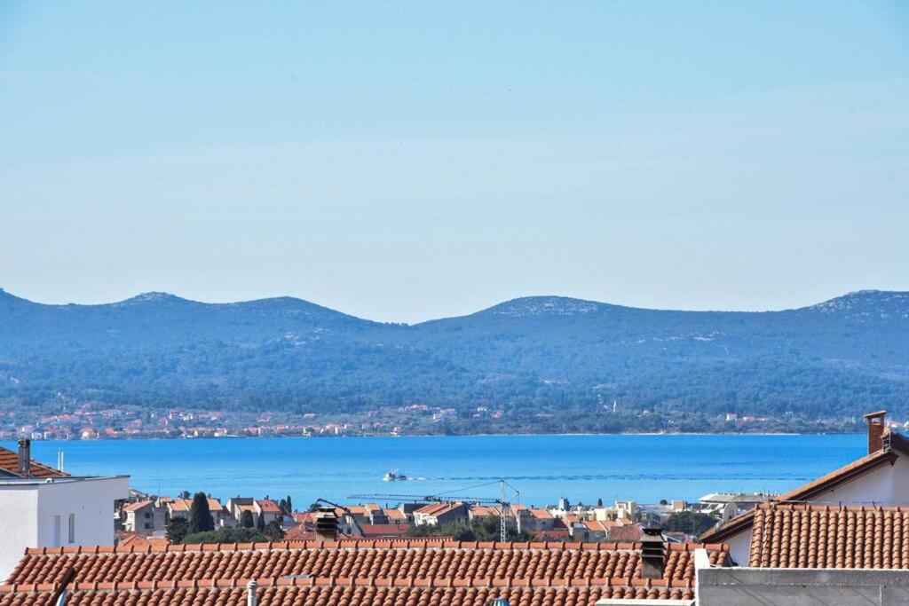 T & T Sea View Apartment, Balcony, Barbecue, Parking