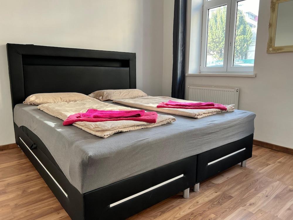Cozy 3br Shared Apt. Wien Simmering