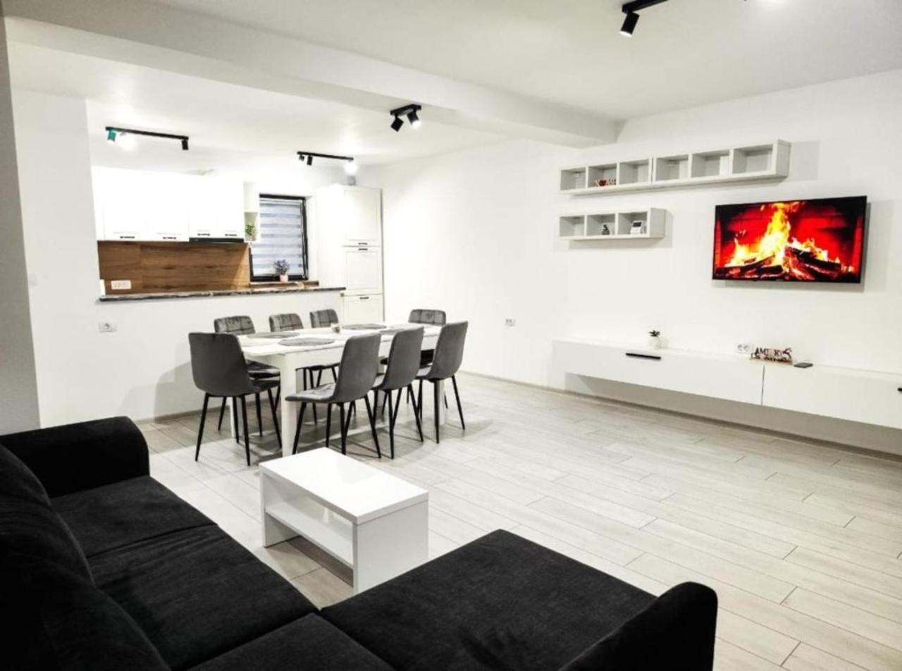 Ria Duplex Arinis