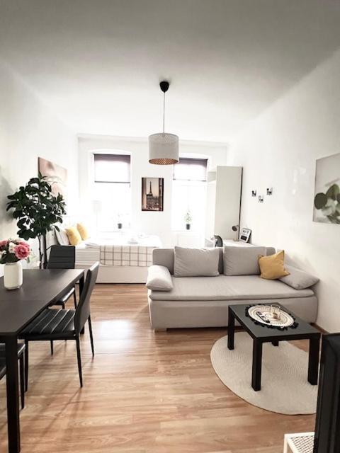 City & More! Schickes Apartment Beim Elterleinplatz!
