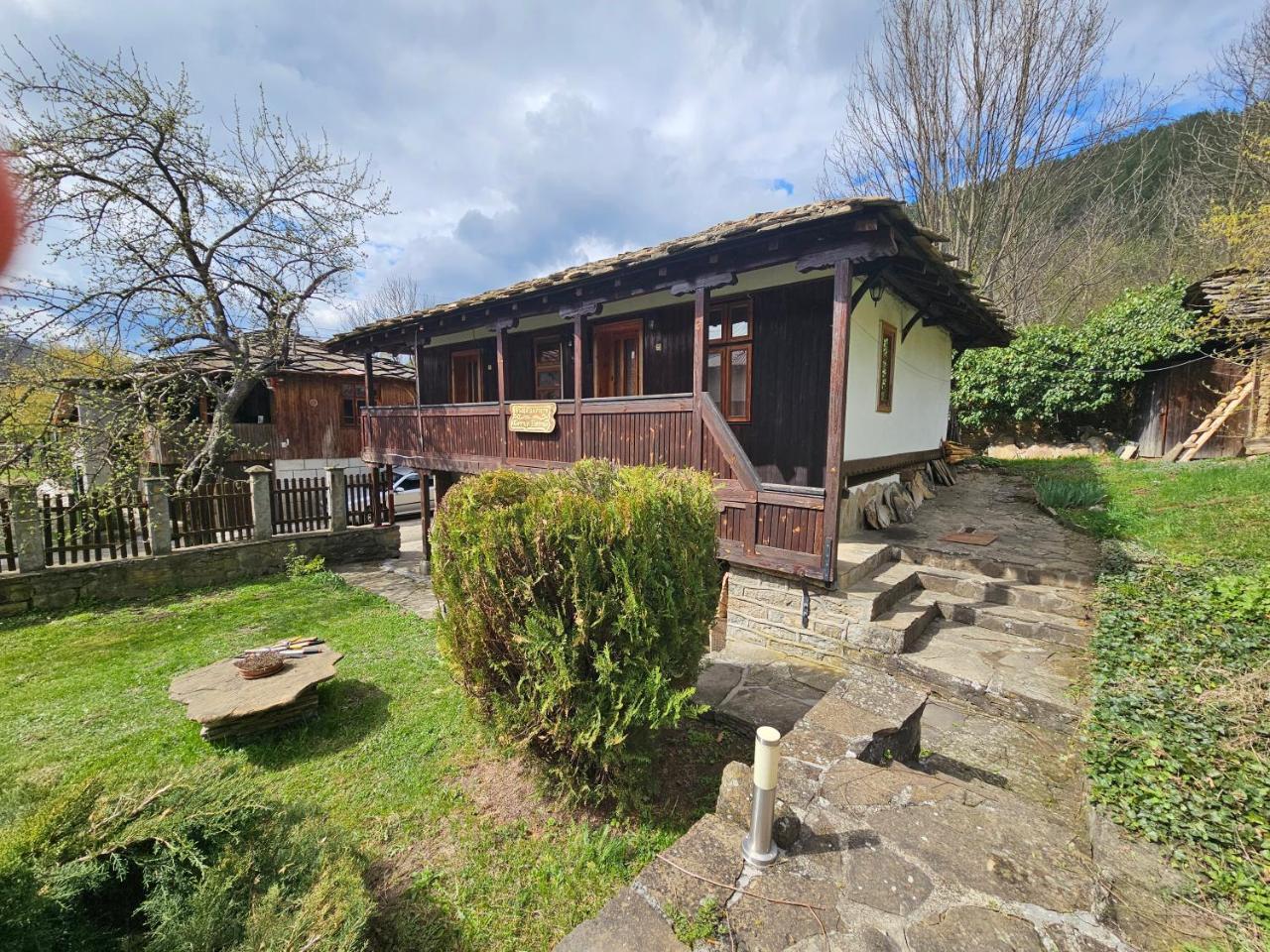 Kyshta Za Gosti Hityr Petyr