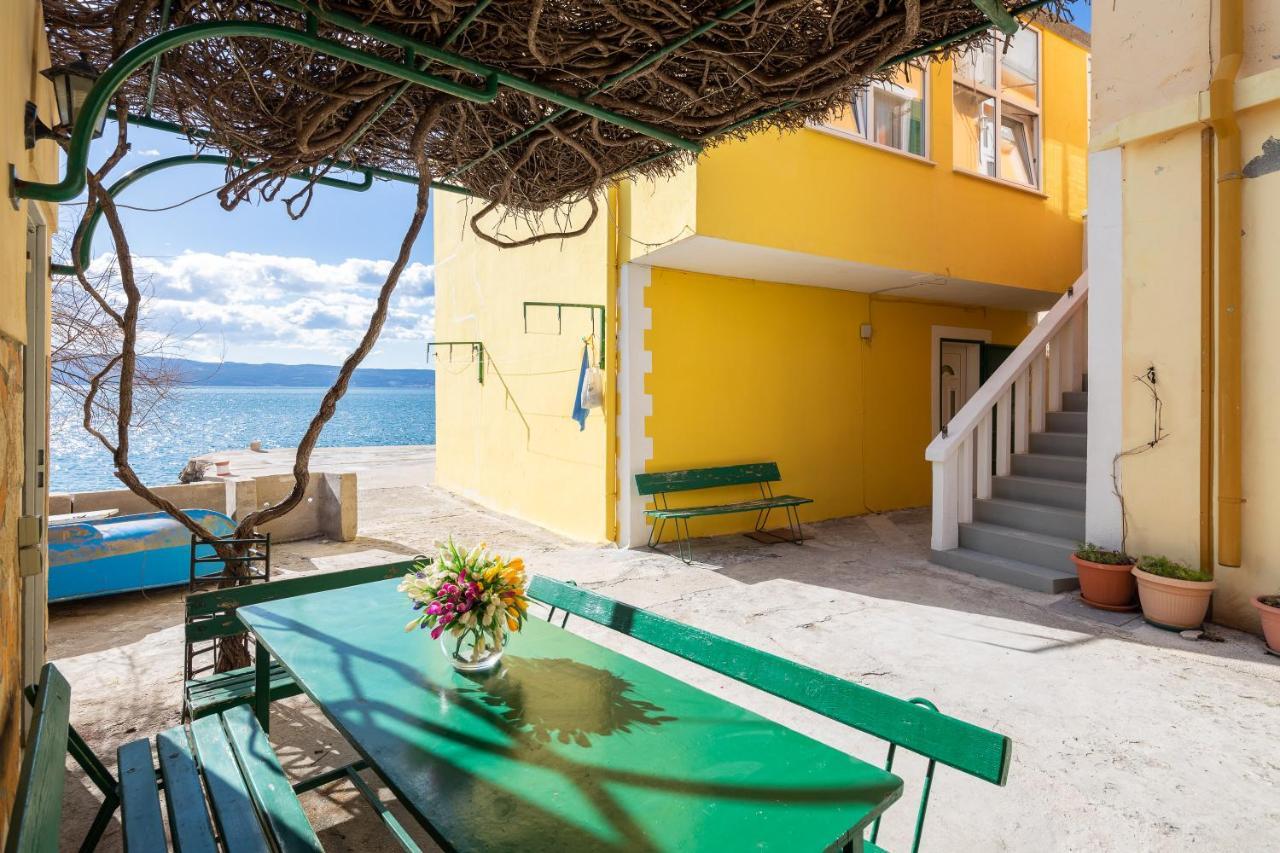 Lemonade Beach Apartments