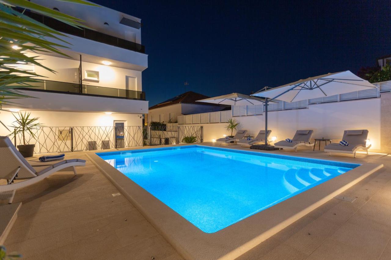 Villa Fortis B & B