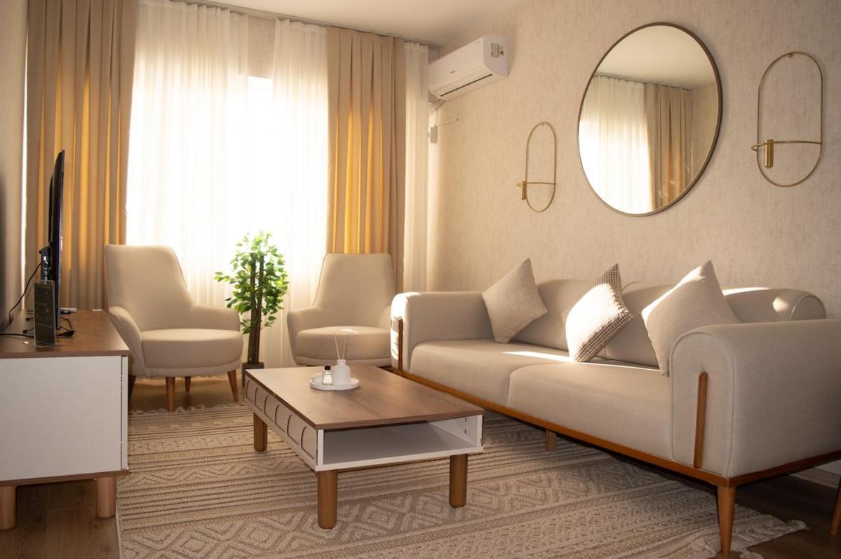 Luxe Suite Ay37