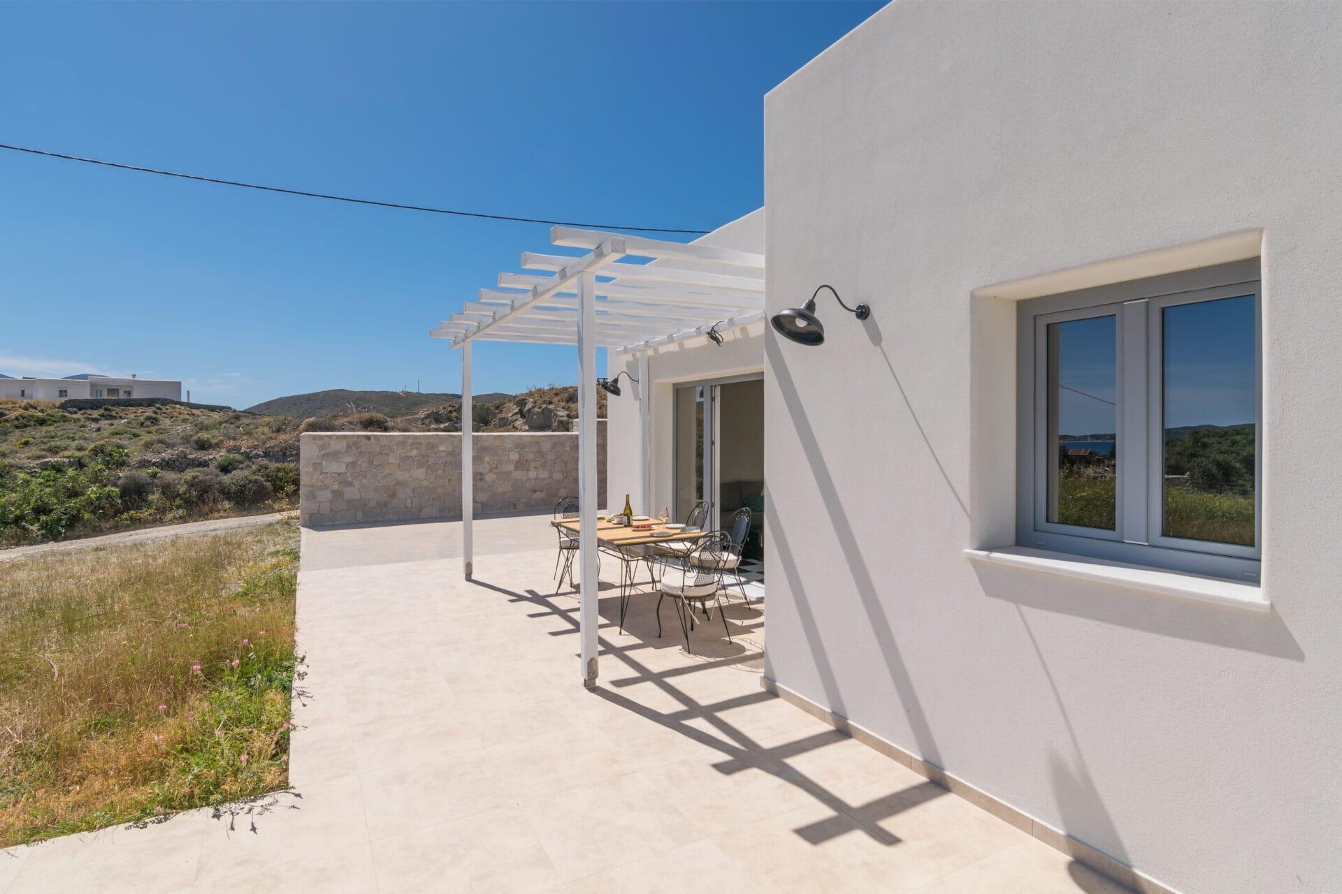 Harites Home Apartments Adamas