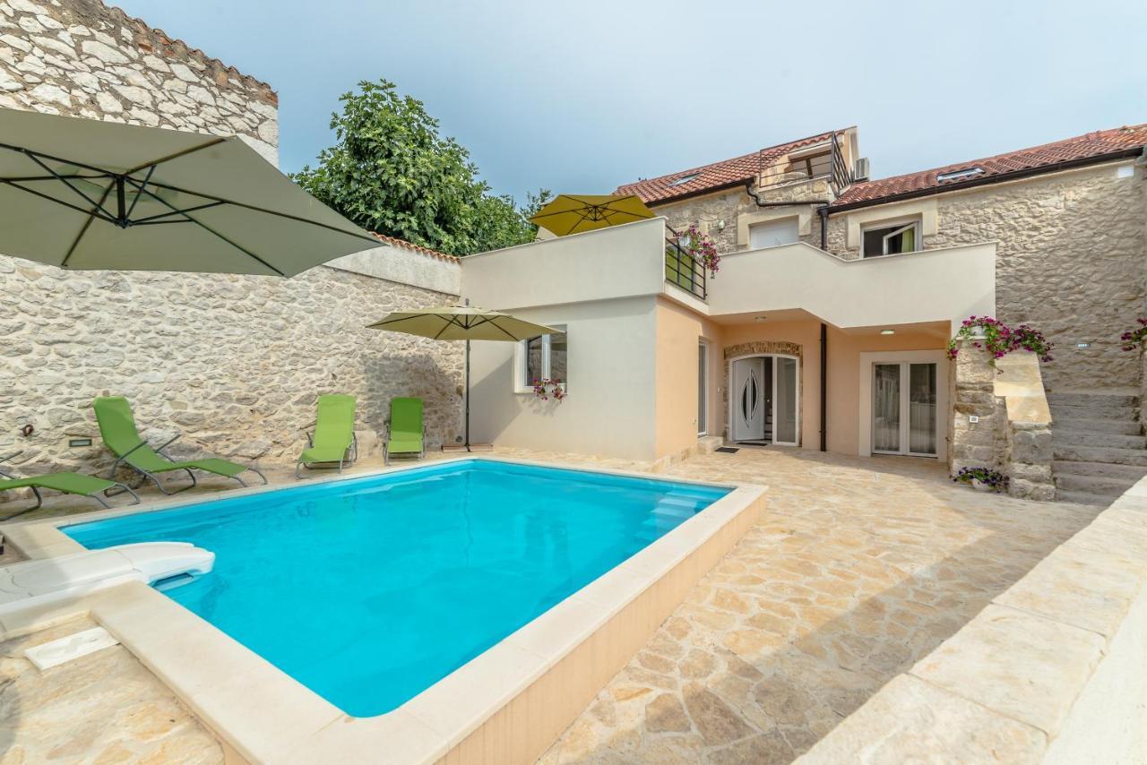 Rustic Villa