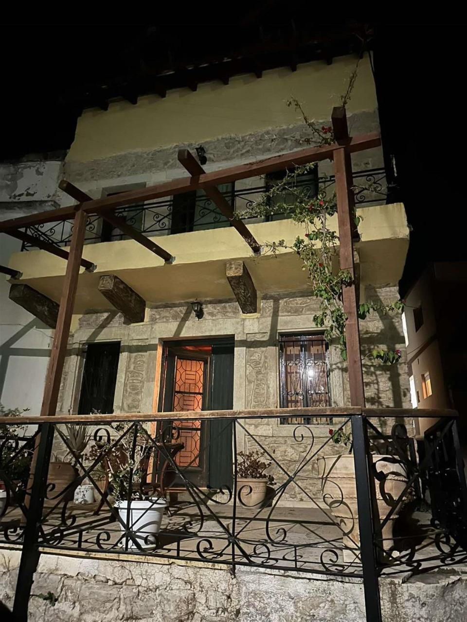 Venerato Traditional Villa