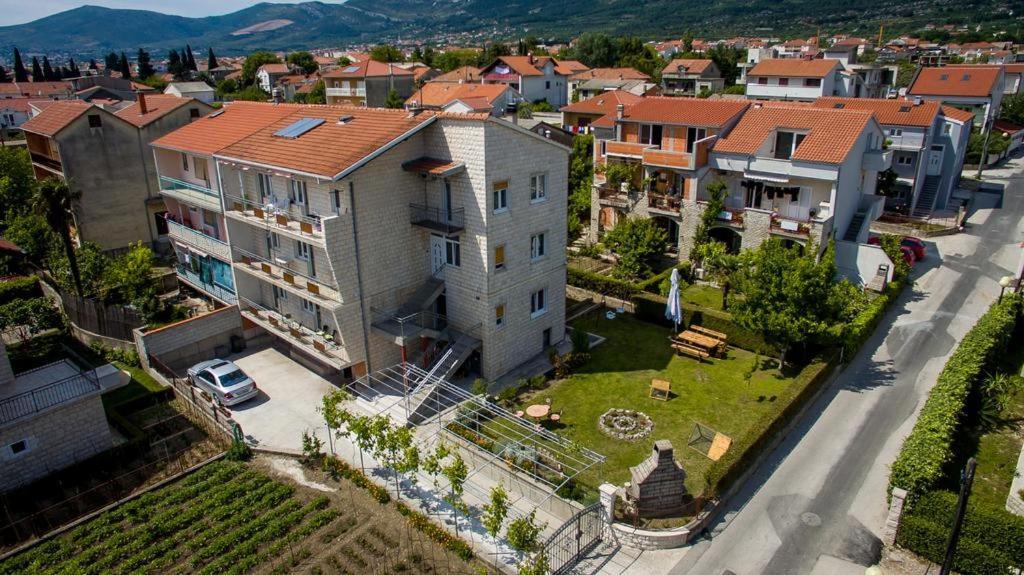 Apartman A & B