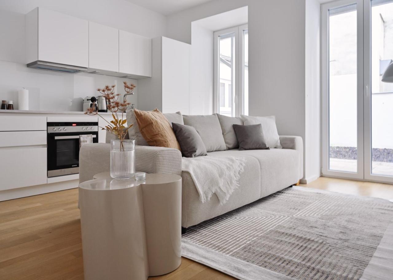 Stylish & Modern Apartment Private Garden & Free Parking
