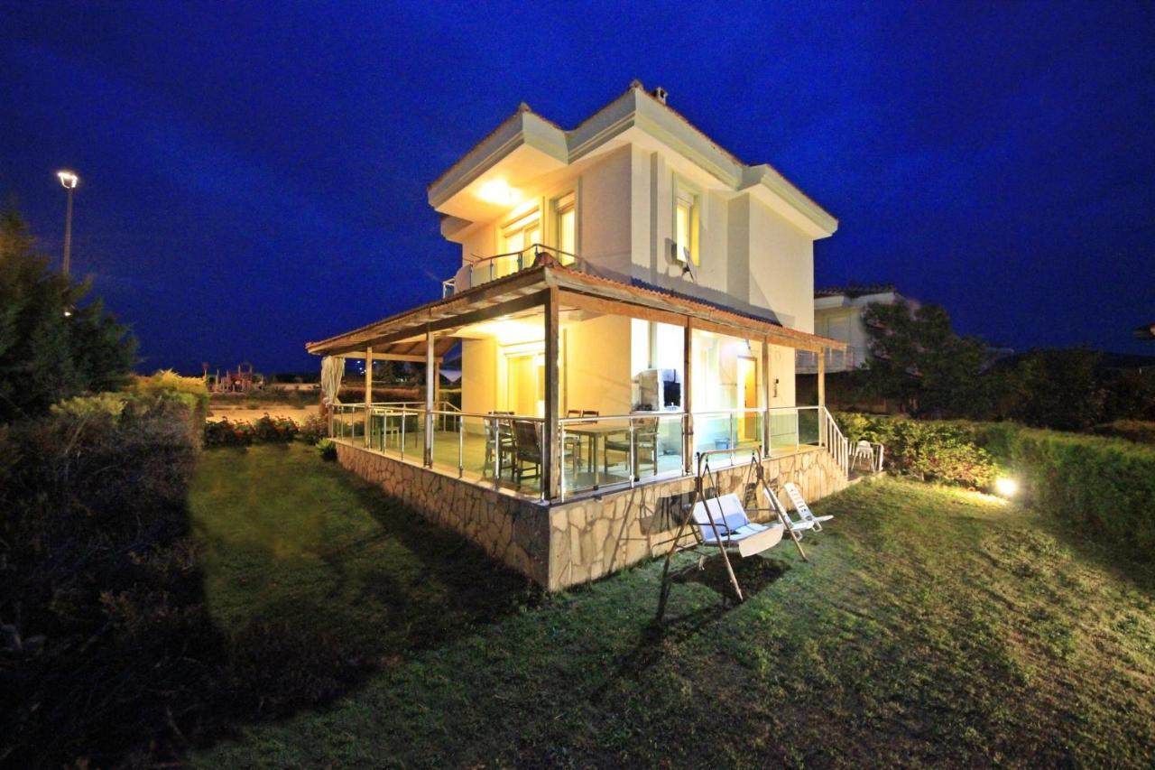 Family Friend Villa Pool 3b 1 Alacati Cesme