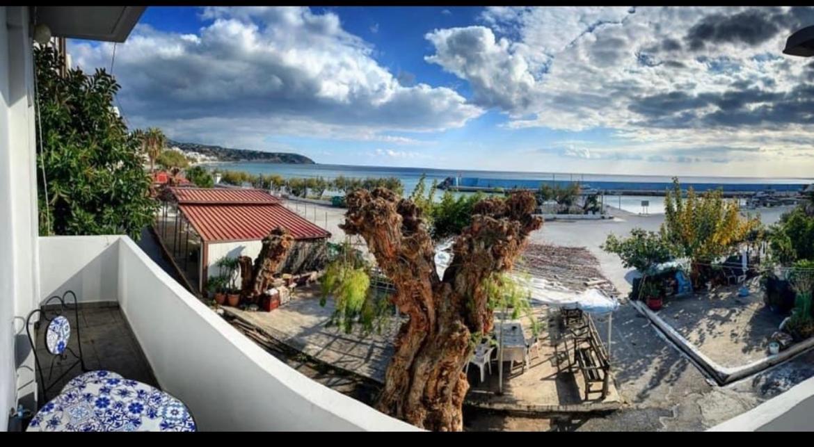 Seaview Apartment