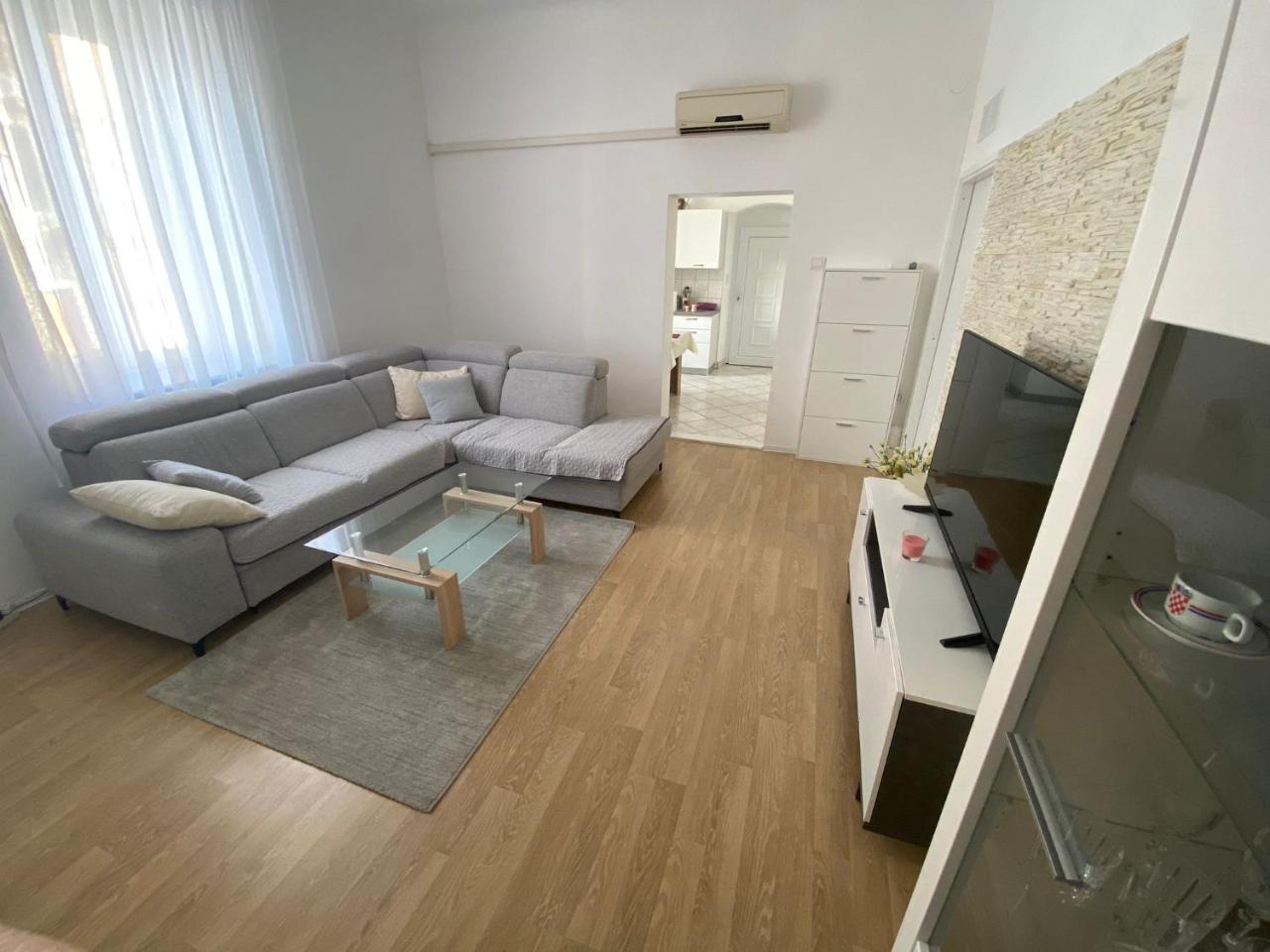 Apartment Luseven Vacation Apartment Near To Beach & City