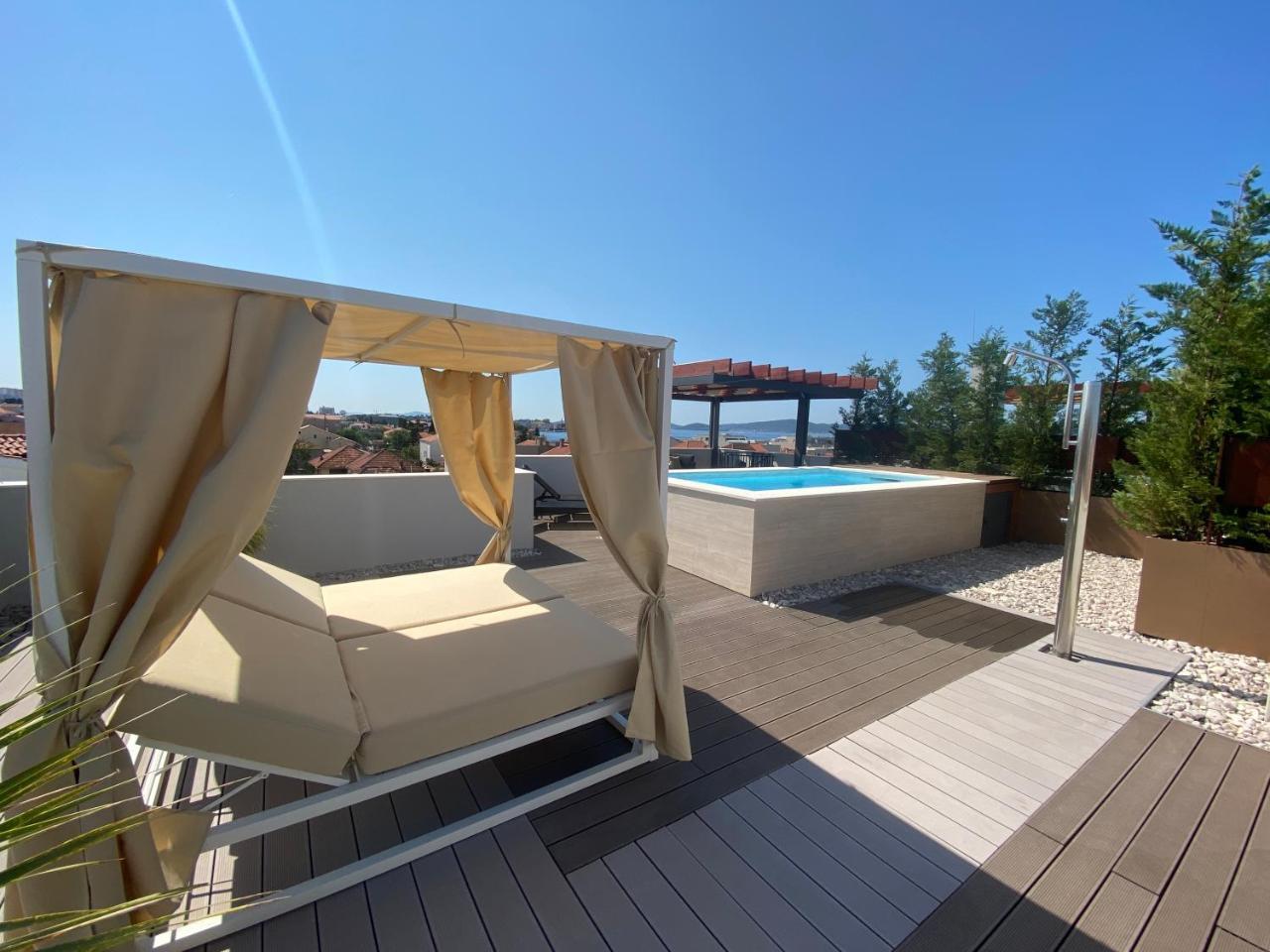 Shell Sky Luxury Penthouse With Private Pool