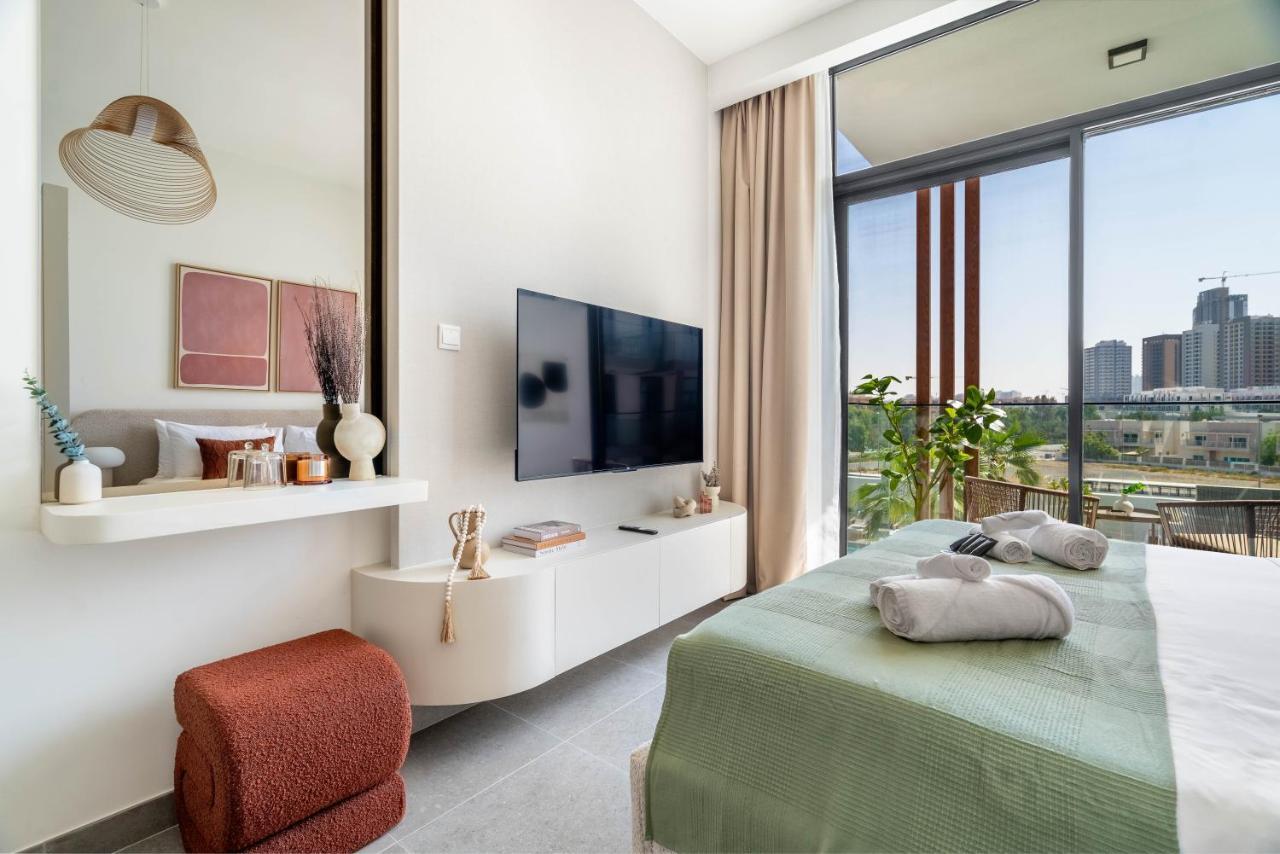 Exquisitely Designed Studio in Oxford Terraces Jvc