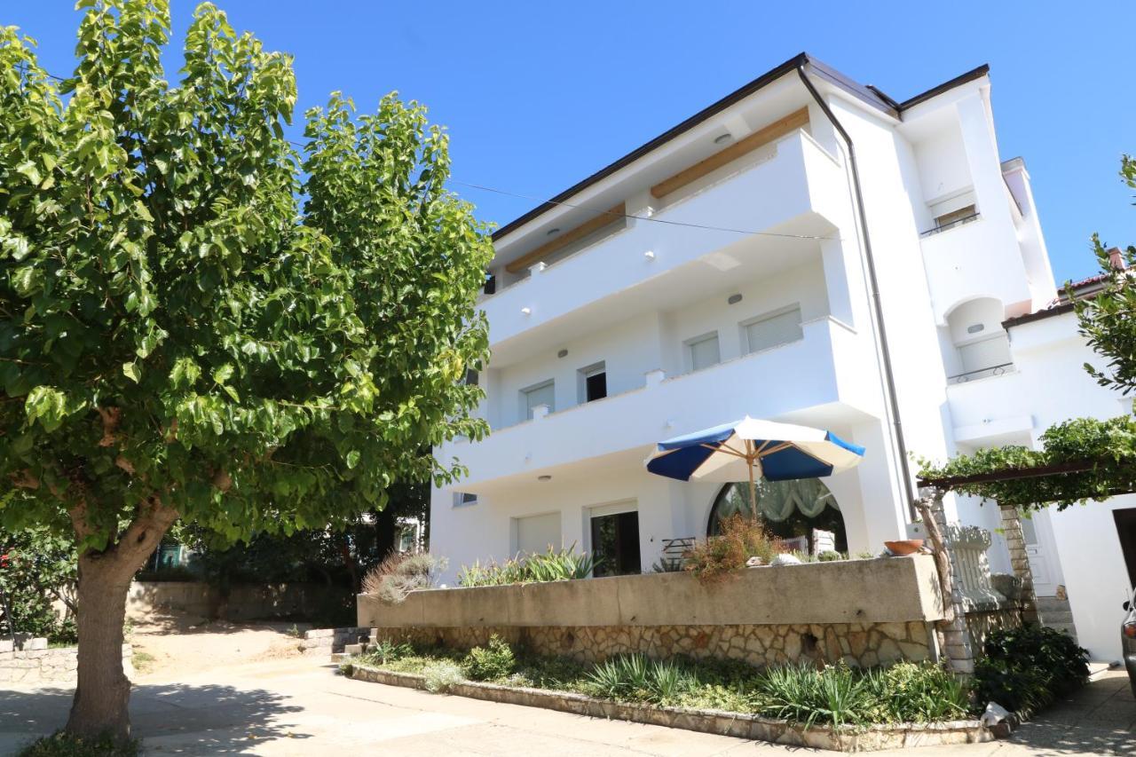 Apartment Gunga With Terrace