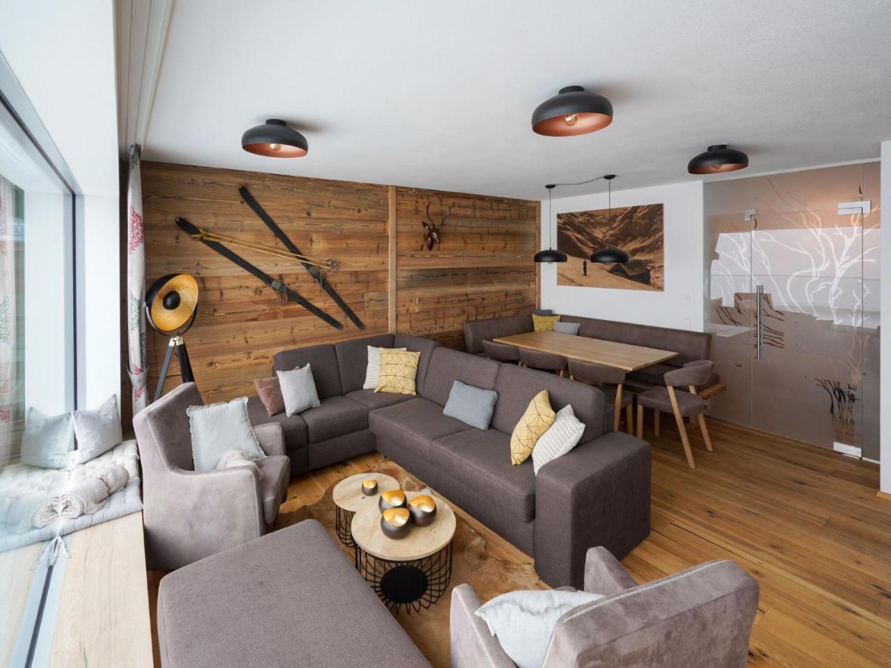Kitzbuhel Alpine Lodge With Sauna
