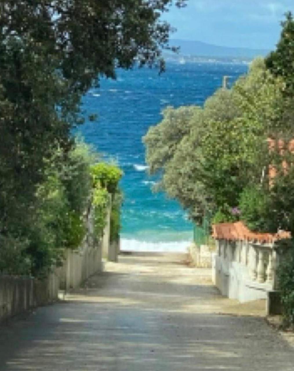 3 Bedroom Urban Condo Townhouse by The Adriatic Sea