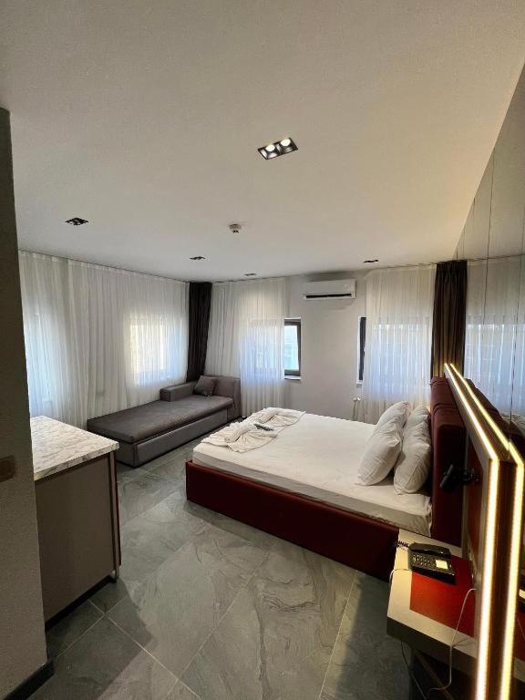 Abone Suites
