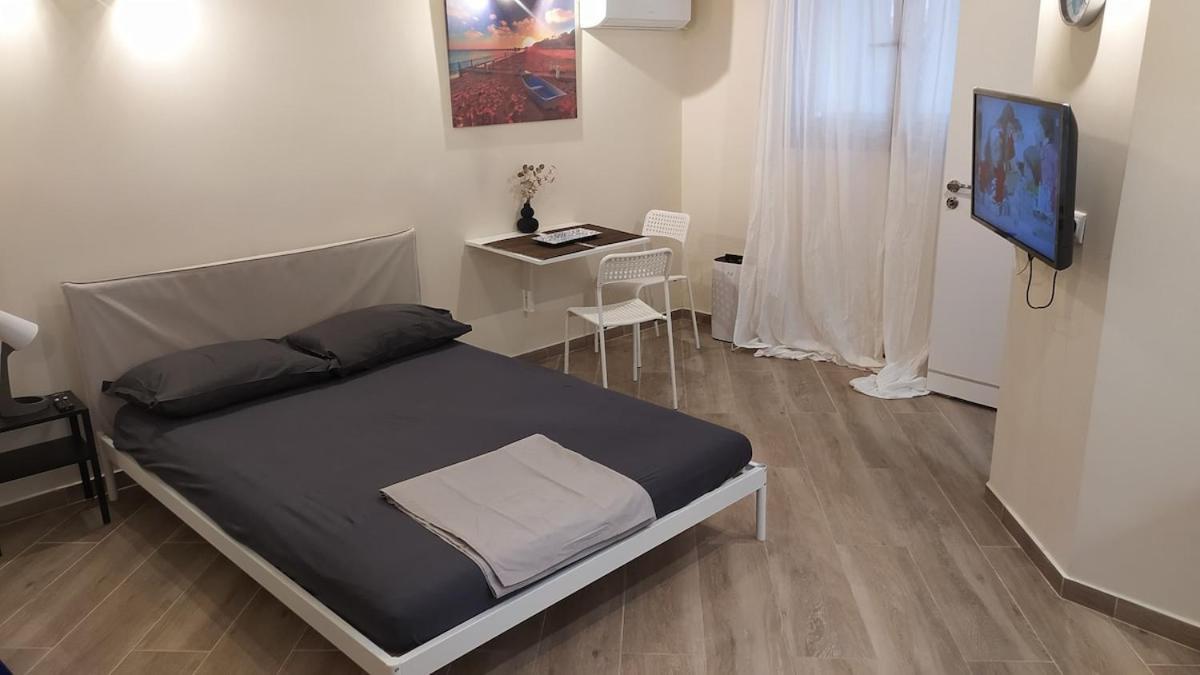 Amg 2 Cozy Renovated Apartment