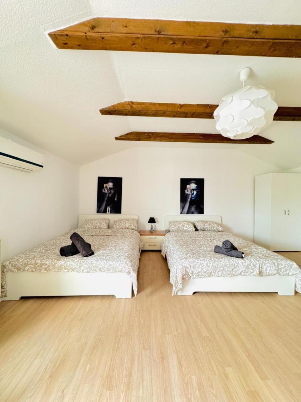 Cozy Rooms In A Villa For Groups, 16-mins To Blumengarten