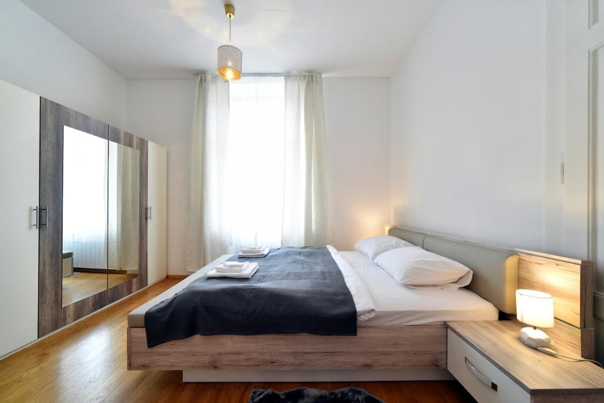 Zagreb City Pearl