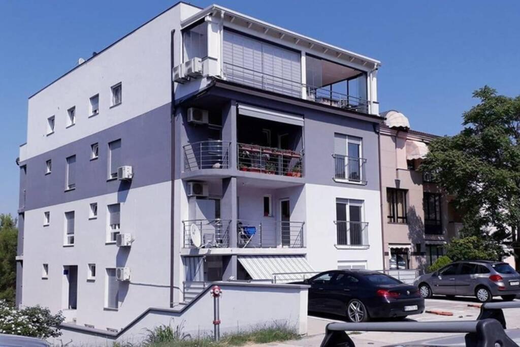 Apartman Franko Uz Parking