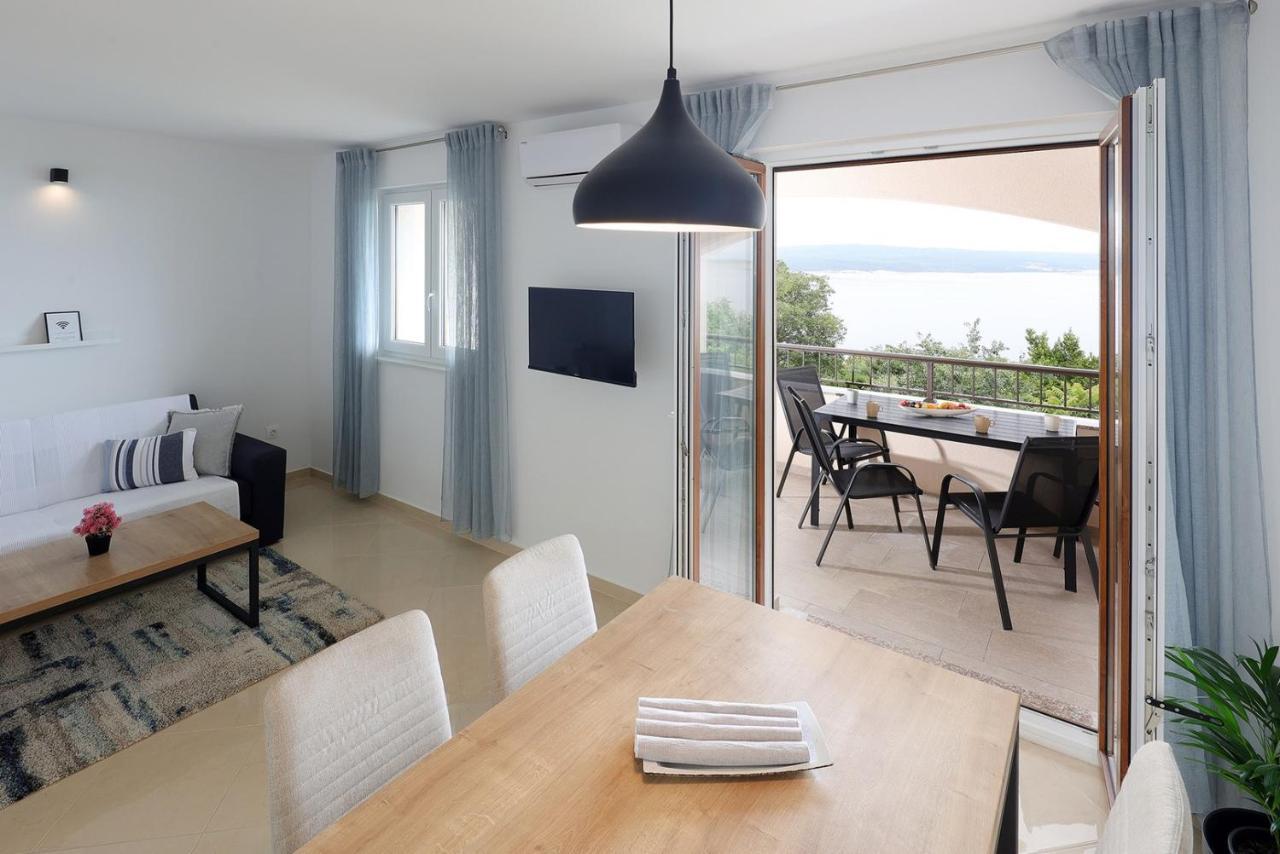 Apartments With Sea View