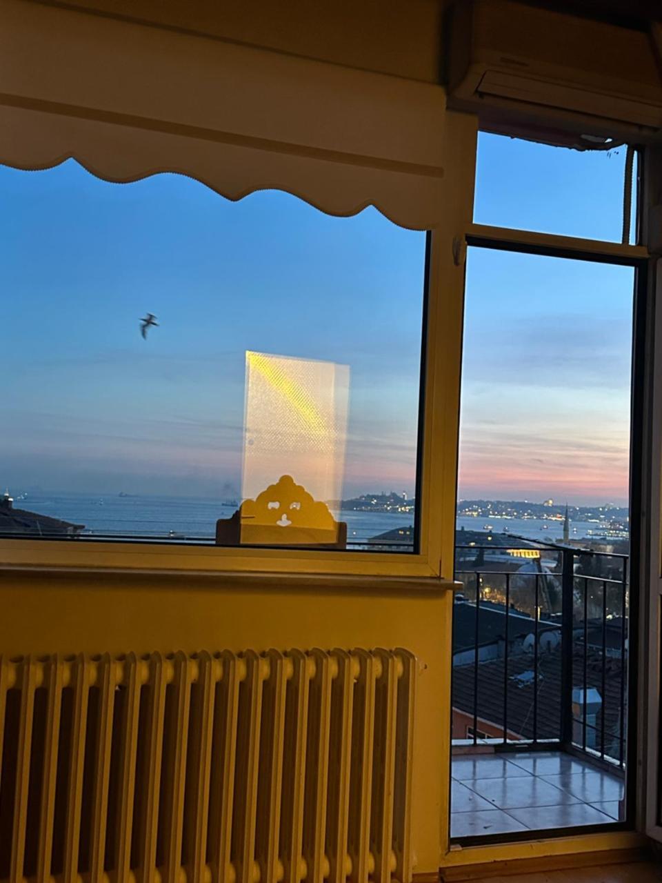 Romantic House With Bosphorus View