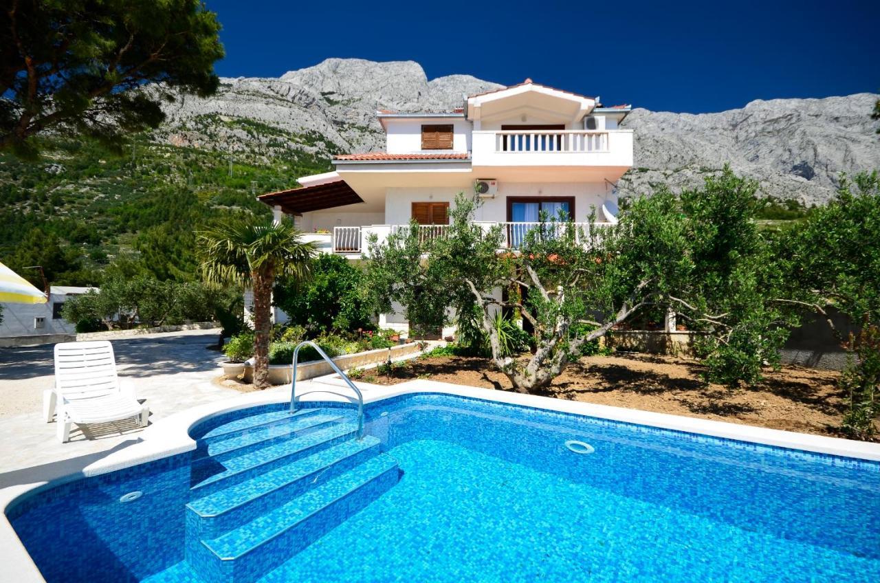 Apartments Ana