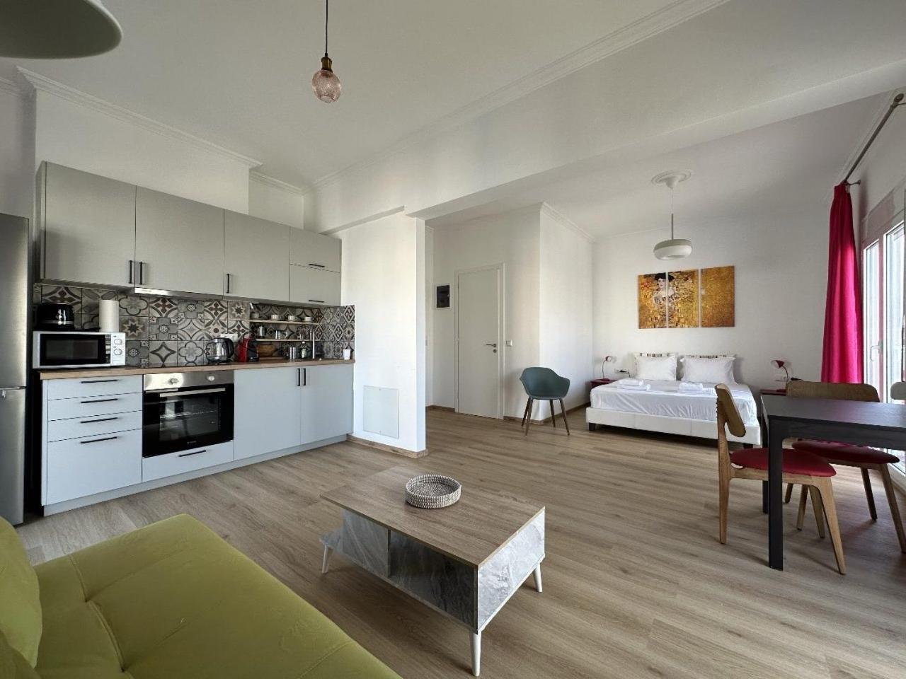 6th Floor Skyline View Studio 1 In Athens