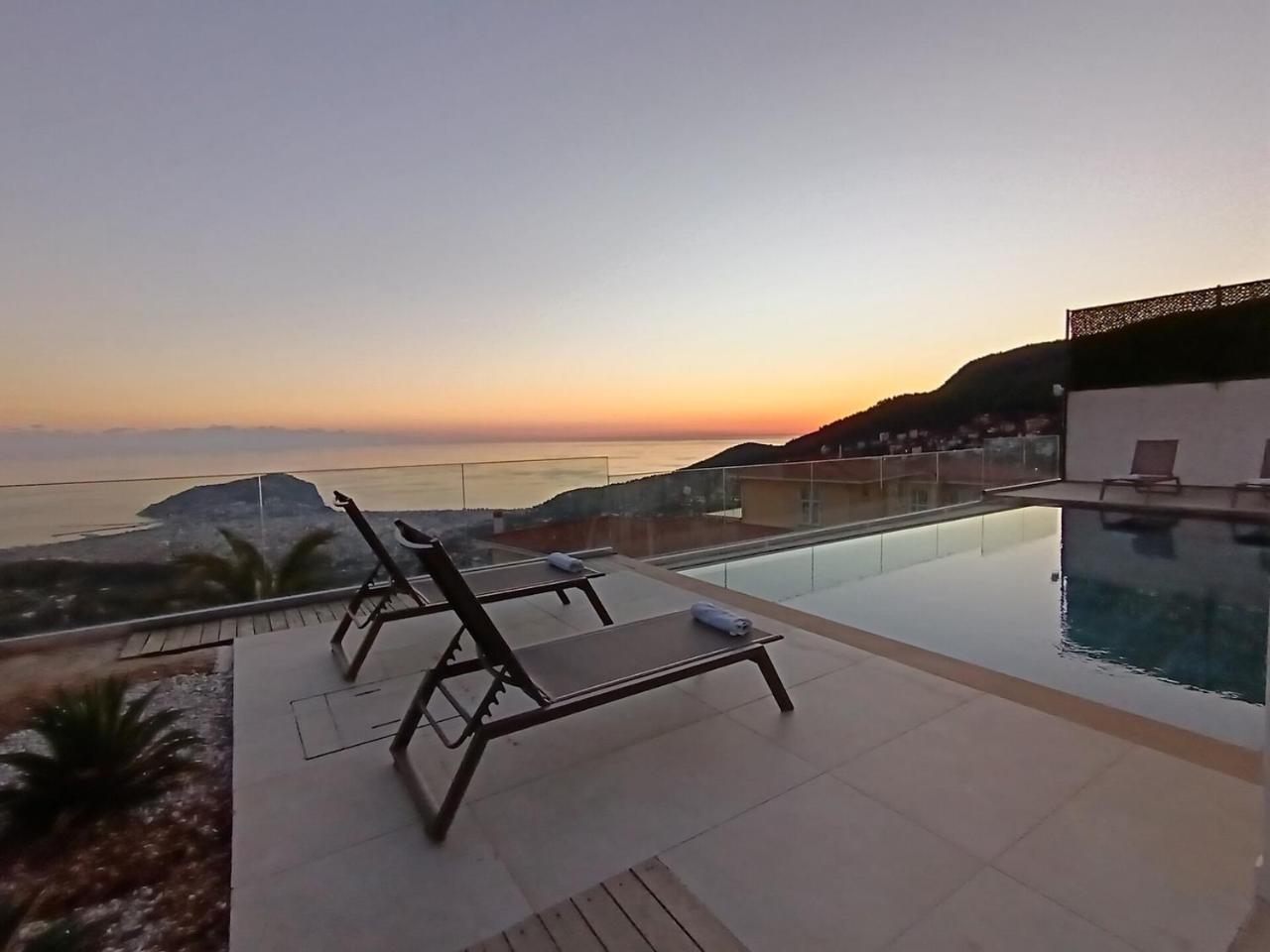 Charming Villa With A Pool