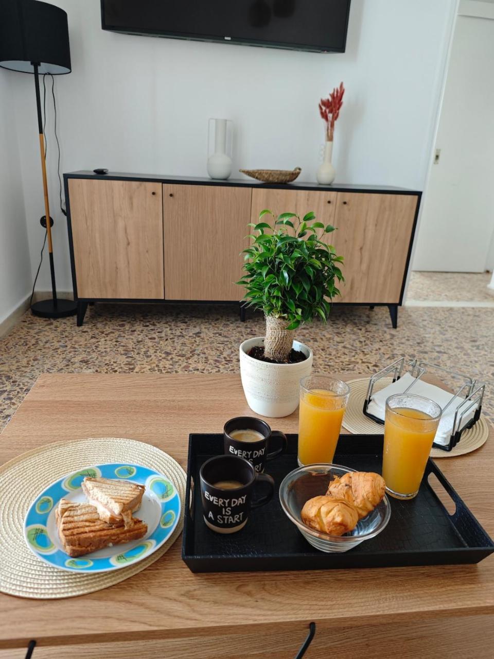 Aspa & Alex Penthouse Retreat