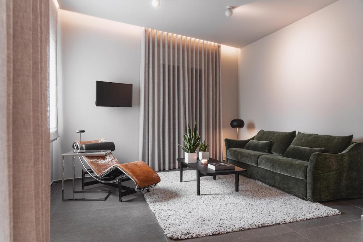Thissio Acropolis Historic Flat 2