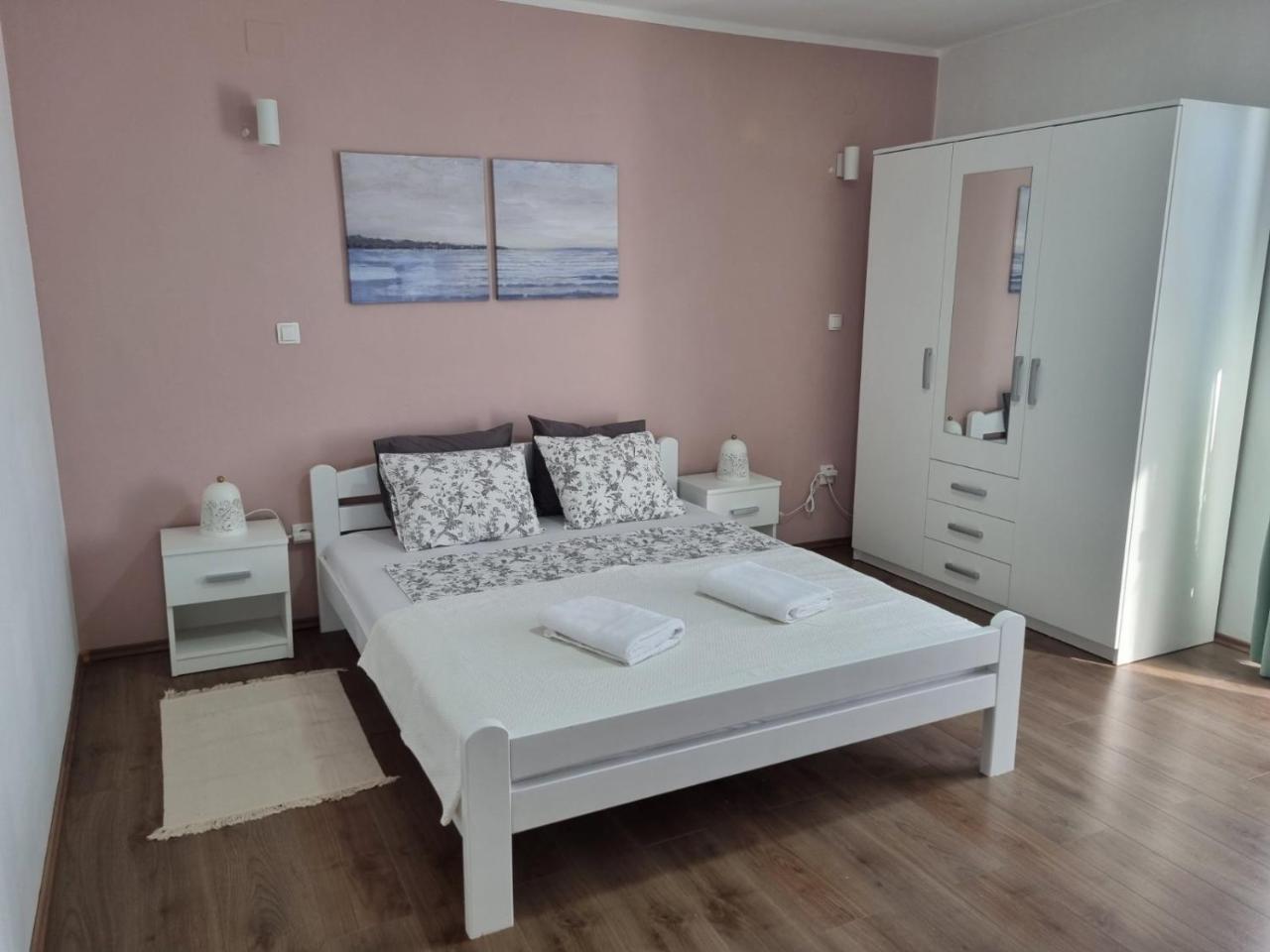 Family Apartment In Dramalj