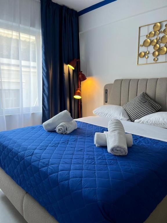 Syntagma Center by Zeussuites