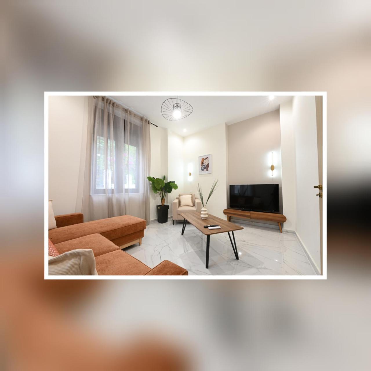 Modh Patras City Centre Entire Apartment