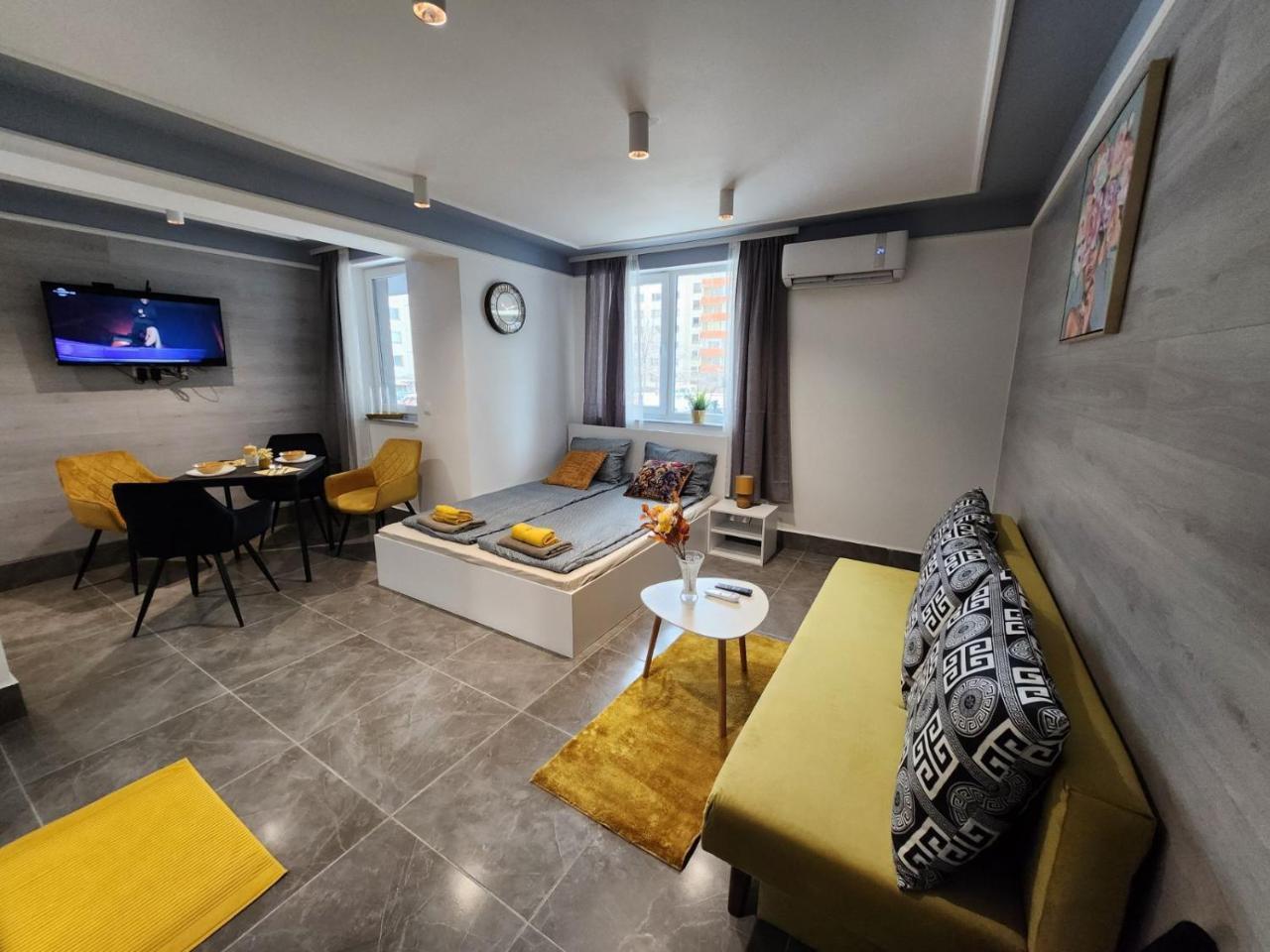 Continental Studios 1