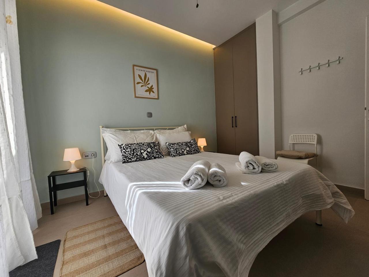 Olympic Perfect Base To Explore Athens, Central Penthouse Near Metro & Train