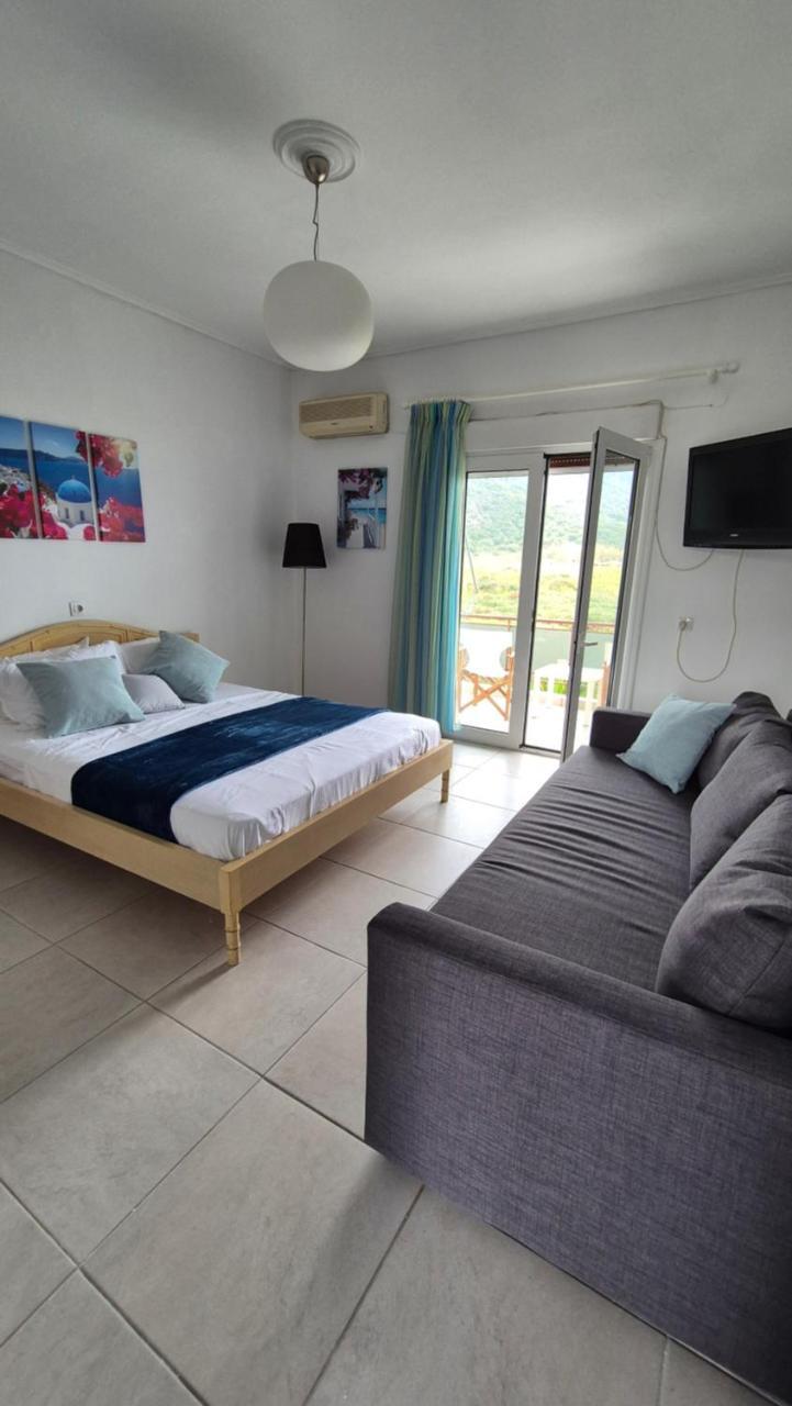 Thalia, Apartment On The Beach